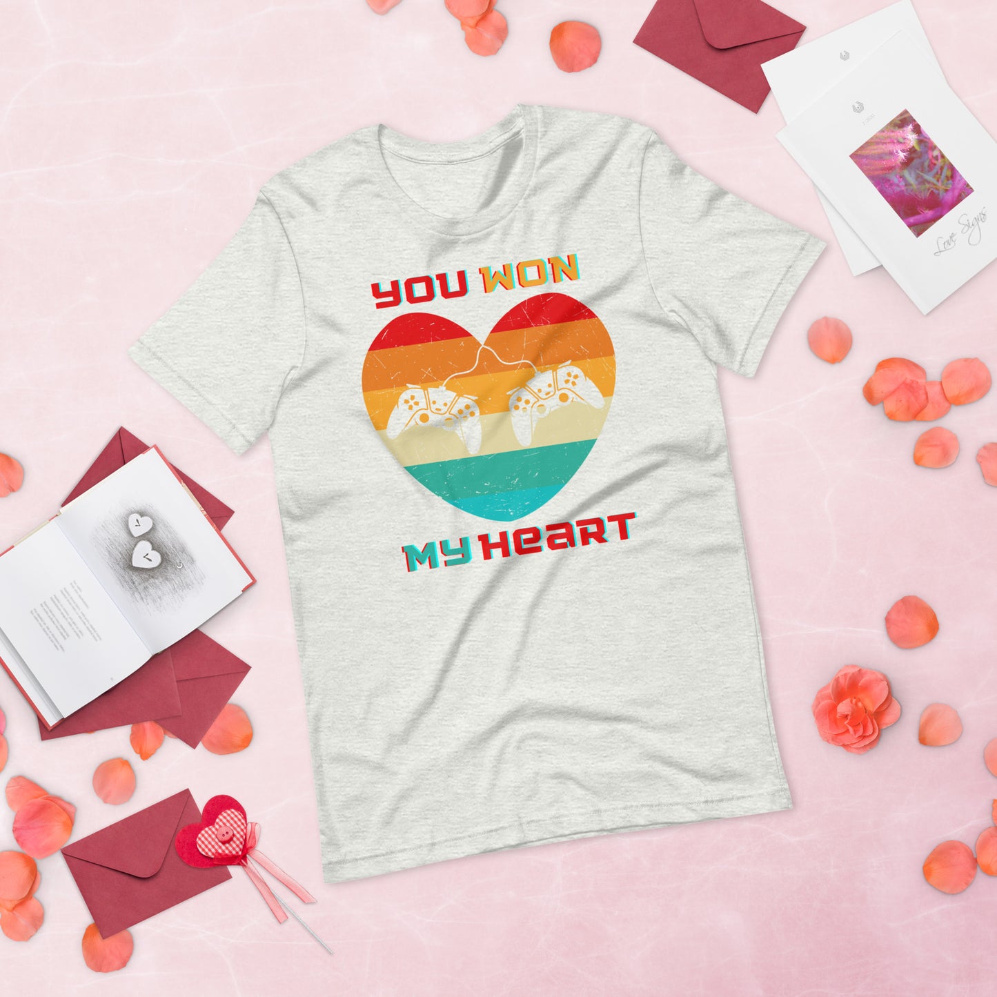 Retro Gamer Heart - Lightweight T-Shirt