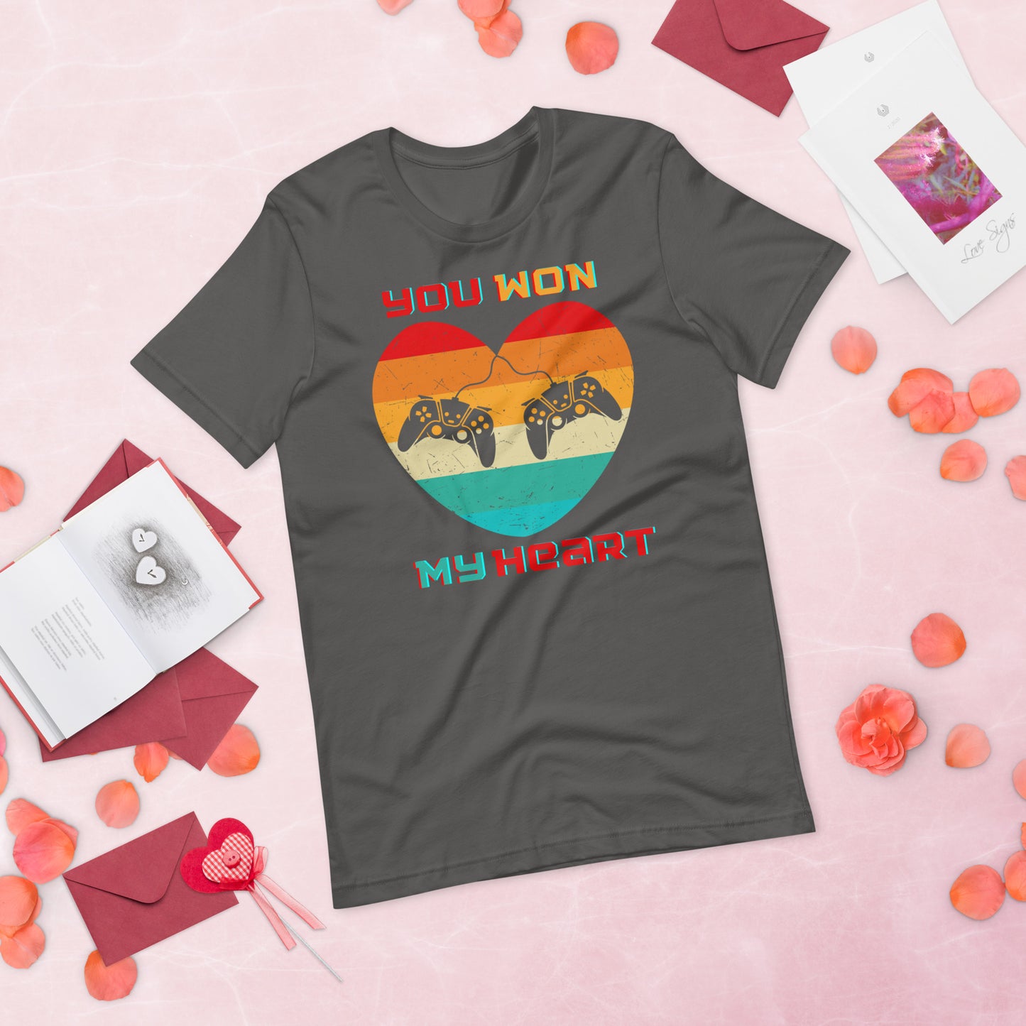 Retro Gamer Heart - Lightweight T-Shirt