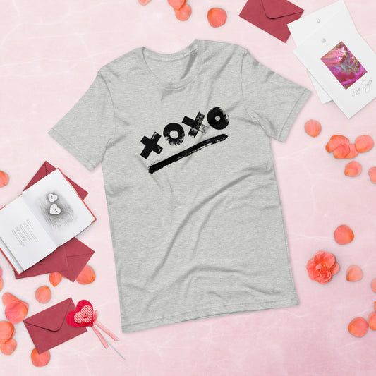 Black XOXO - Lightweight T-Shirt